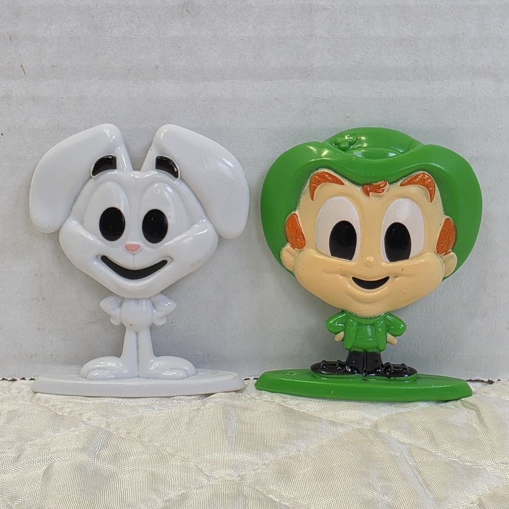 General Mills Lucky the Leprechaun Lucky Charms & Trix White Rabbit Cereal Squad